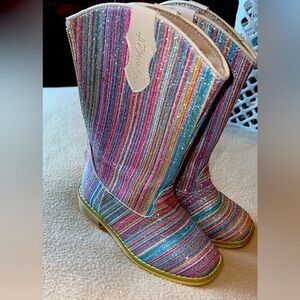 A bear co toddler boots